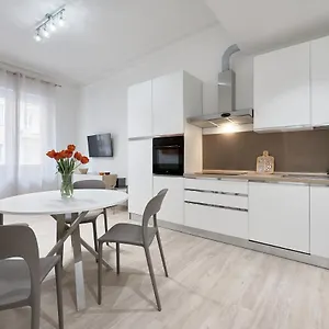 Casa Flaminia , Roma Italia